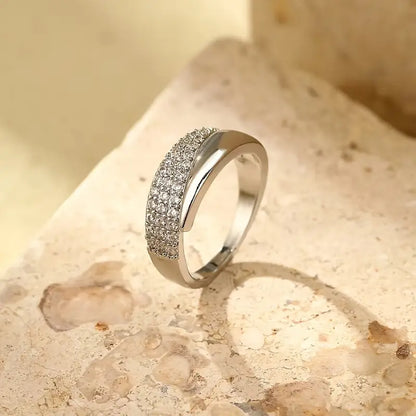 Maison-Lorie™ | Élégante bague avec pierres scintillantes - Maison-Lorie